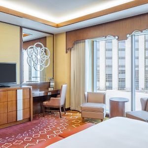 Deluxe King Room Guest room 1 King City view